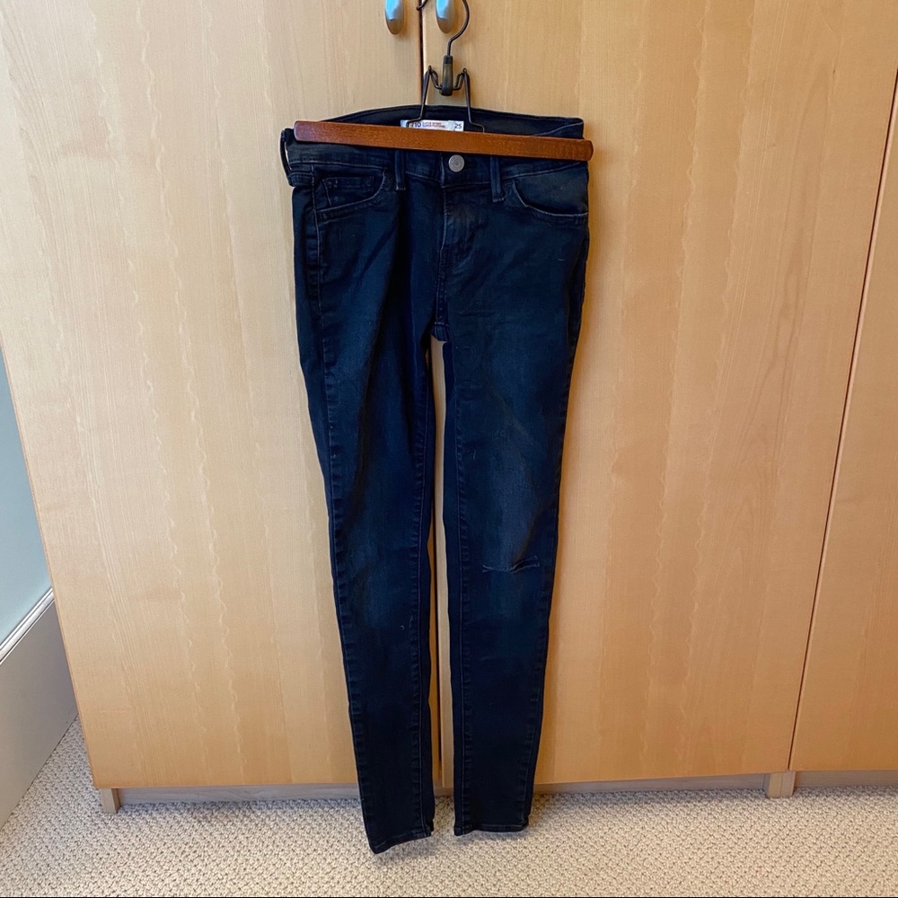 levi’s 710 skinny jeans